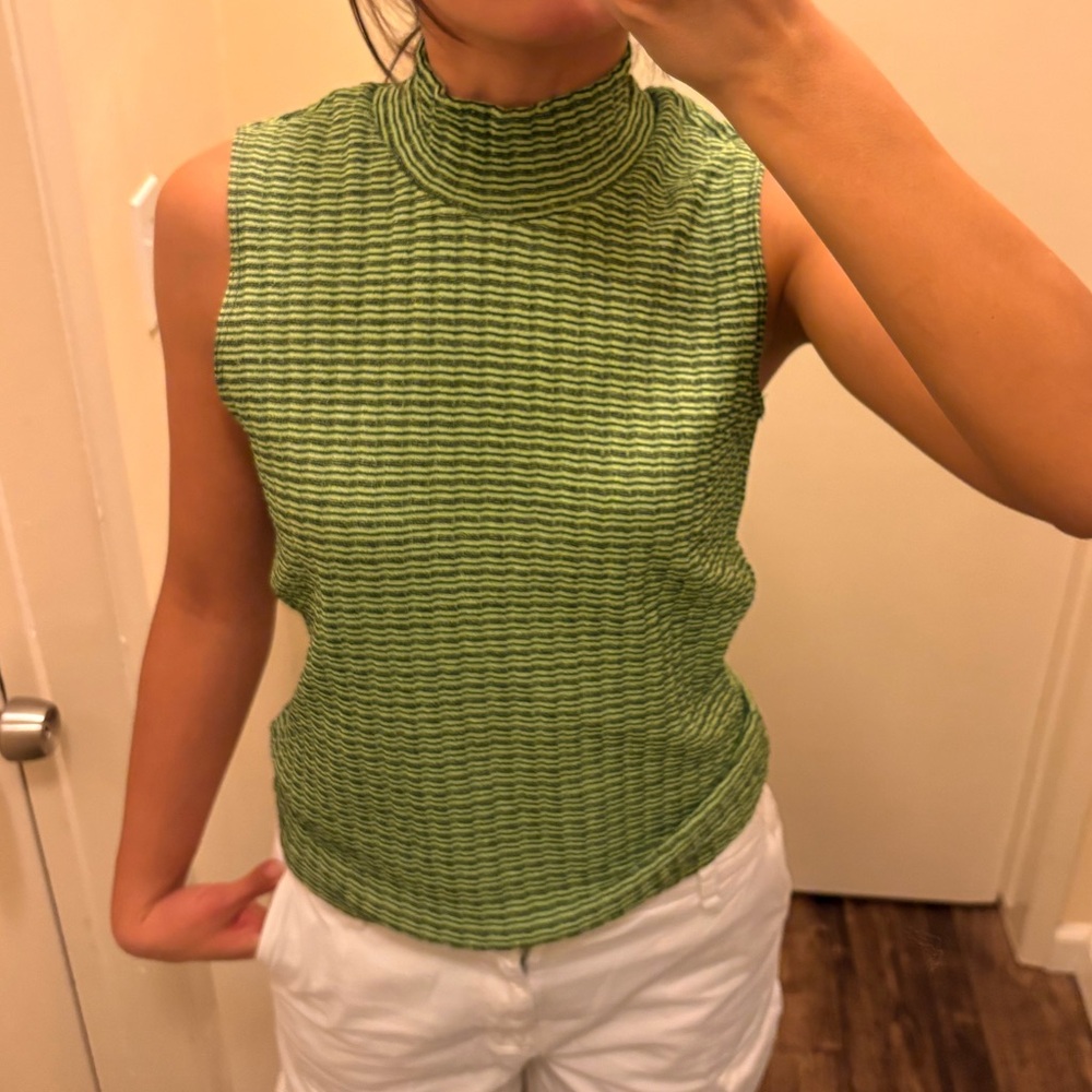 Green Sleeveless Women's Top